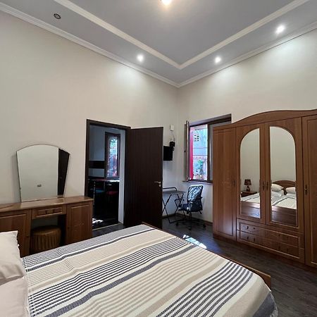 Old Batumi Apartment On Kostava 9 מראה חיצוני תמונה