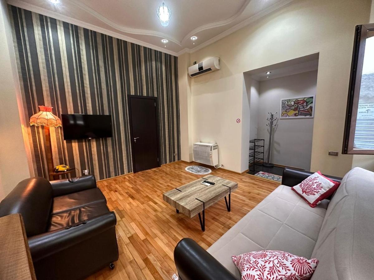 Old Batumi Apartment On Kostava 9 מראה חיצוני תמונה