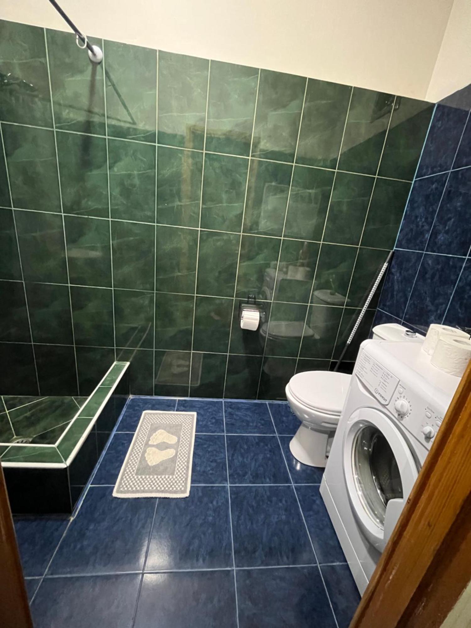 Old Batumi Apartment On Kostava 9 מראה חיצוני תמונה