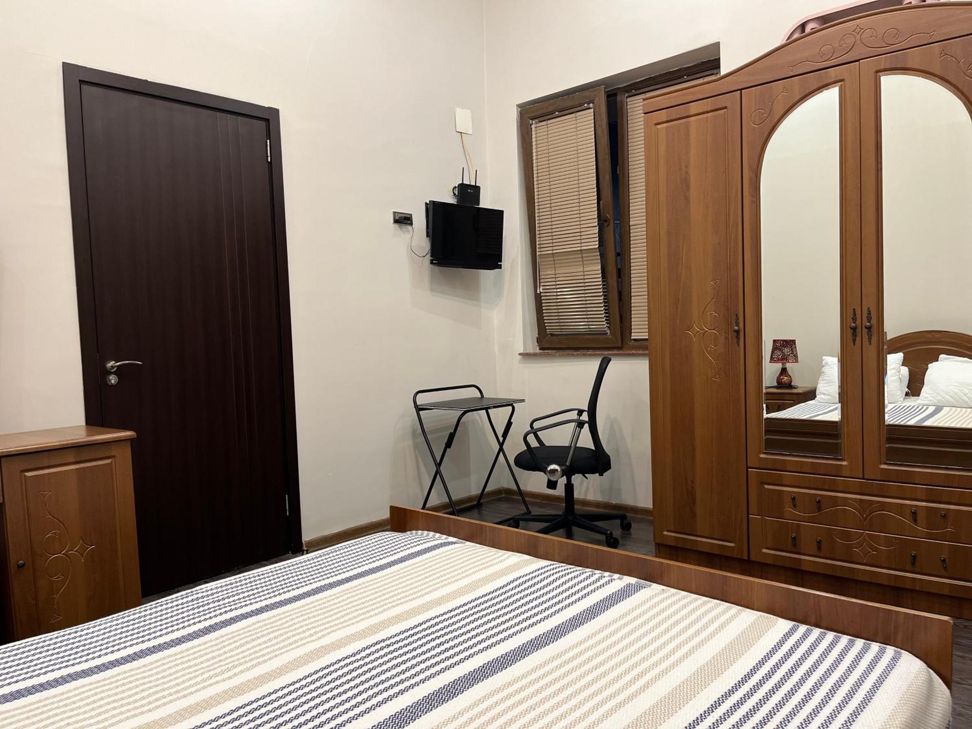 Old Batumi Apartment On Kostava 9 מראה חיצוני תמונה