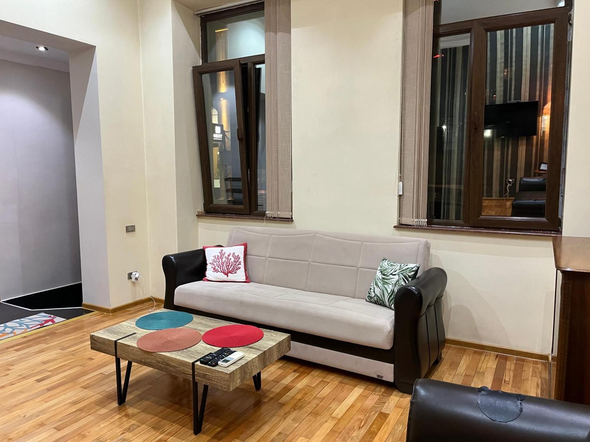 Old Batumi Apartment On Kostava 9 מראה חיצוני תמונה