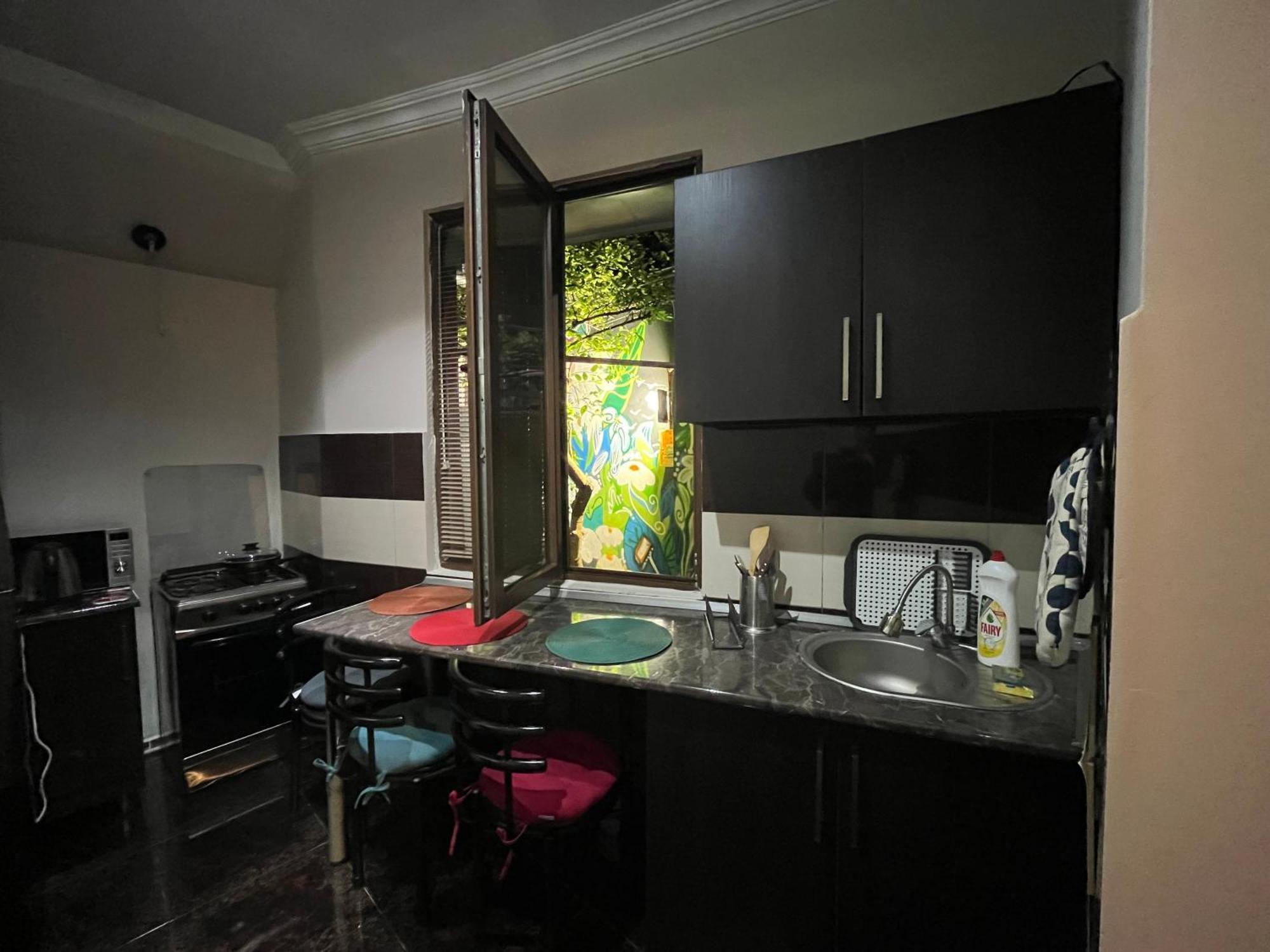 Old Batumi Apartment On Kostava 9 מראה חיצוני תמונה