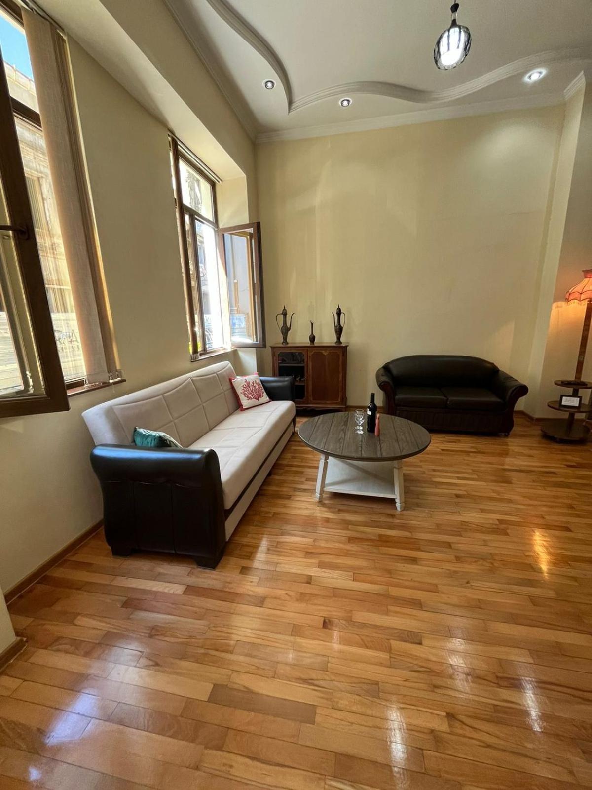 Old Batumi Apartment On Kostava 9 מראה חיצוני תמונה
